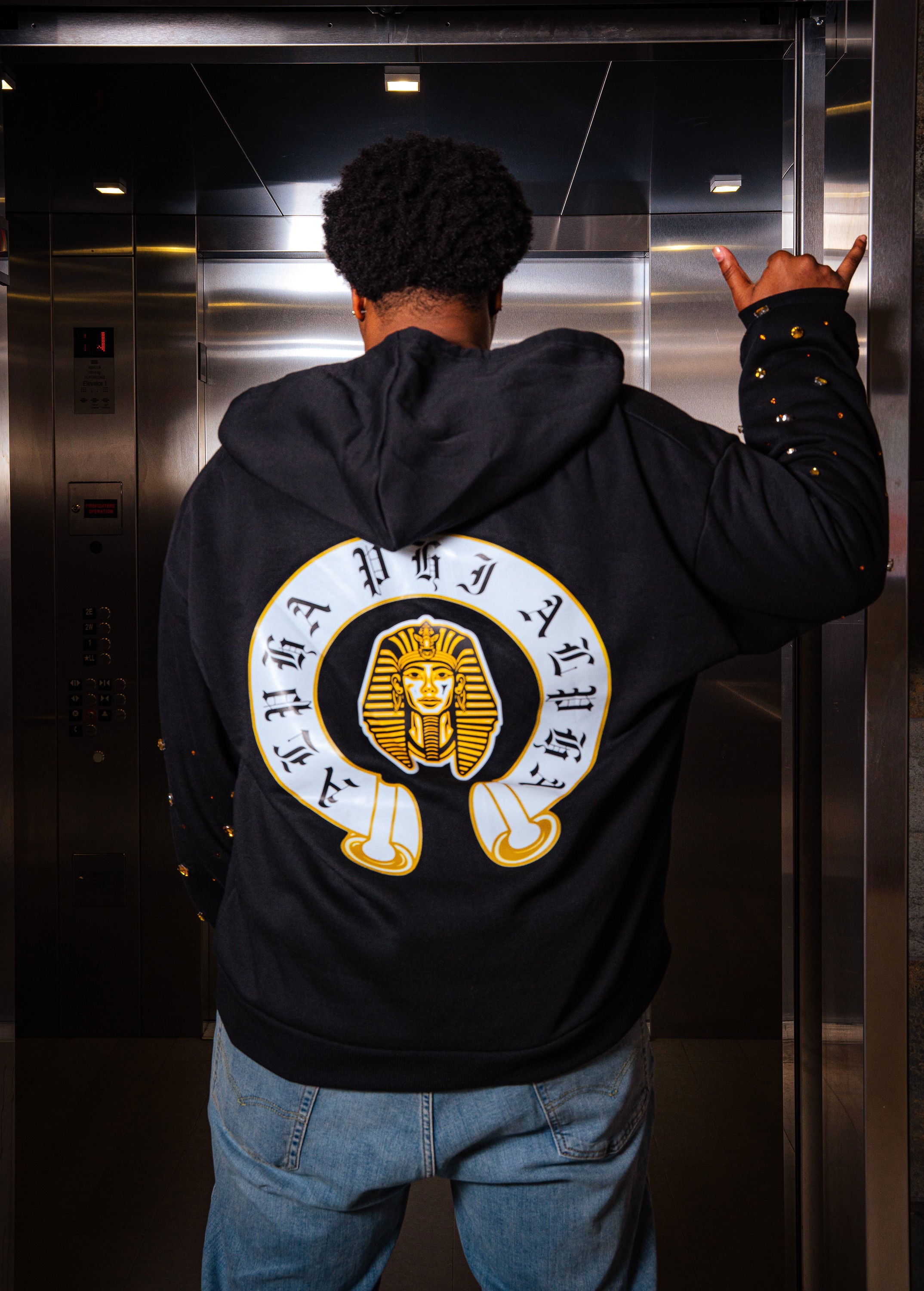ALPHA ZIP UP (Pre-Order)
